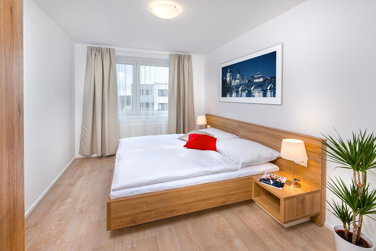 Citywest Apartments Praga Exterior foto